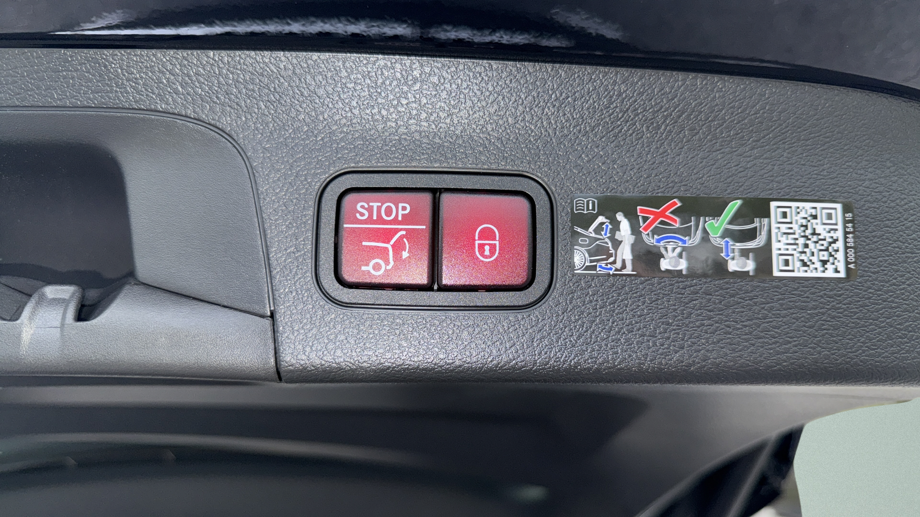 Certified 2026 Mercedes-Benz GLS 450 4MATIC image 15