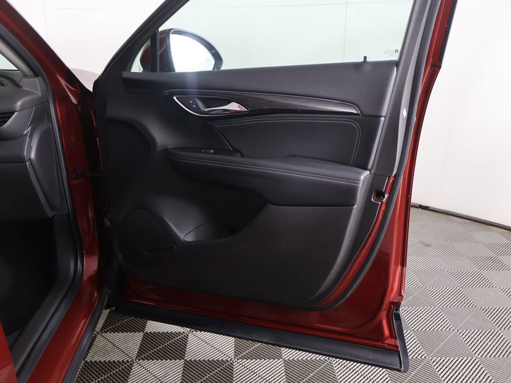 Used 2023 Buick Envision Essence image 22