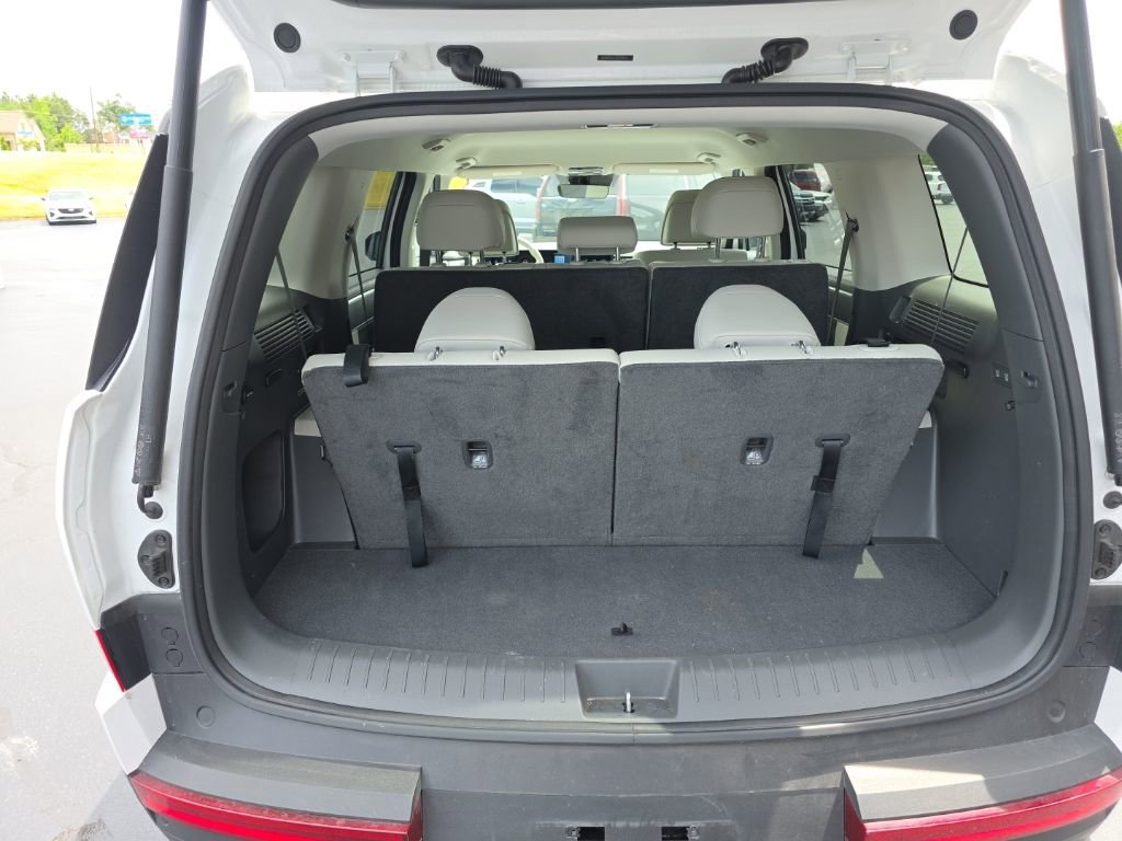 Used 2026 Hyundai Santa Fe SEL FWD image 8