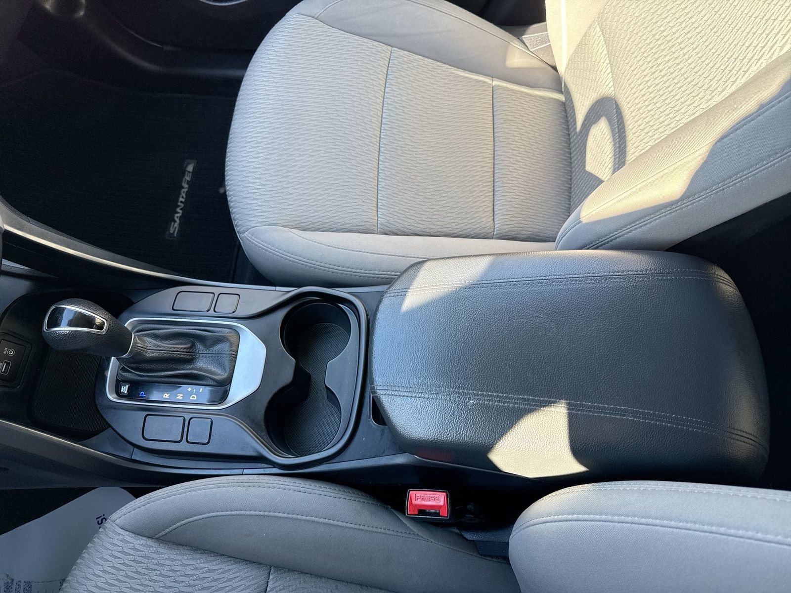 Used 2018 Hyundai Santa Fe Sport image 21