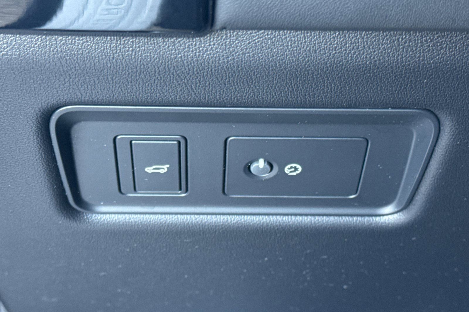 Certified 2022 Land Rover Range Rover Westminster Edition image 31