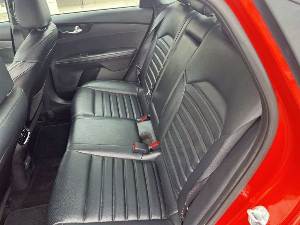 Used 2023 Kia Forte GT-Line w/ GT-Line Premium Package FWD image 12