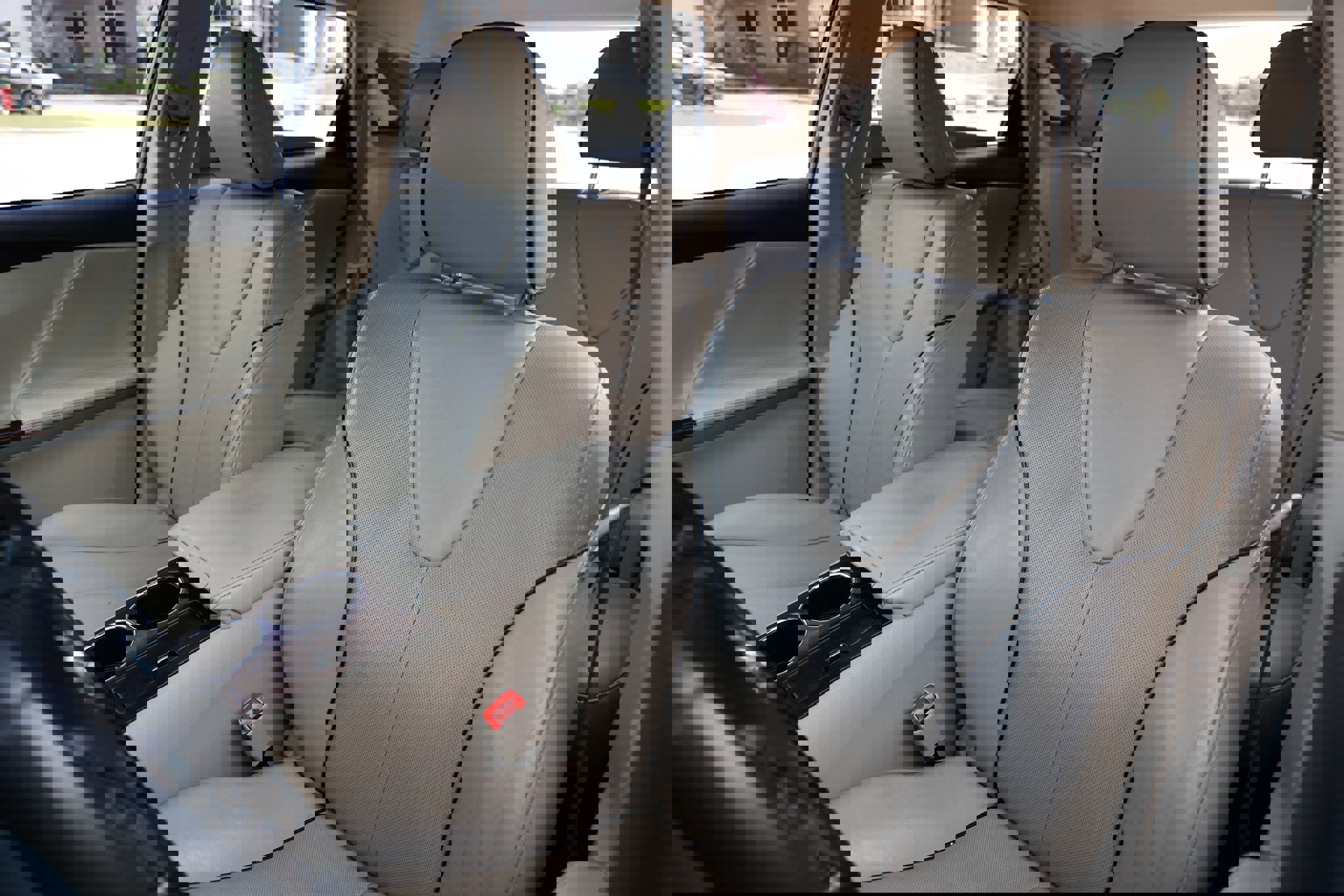 Used 2015 Toyota Venza XLE w/ XLE Premium Package image 9