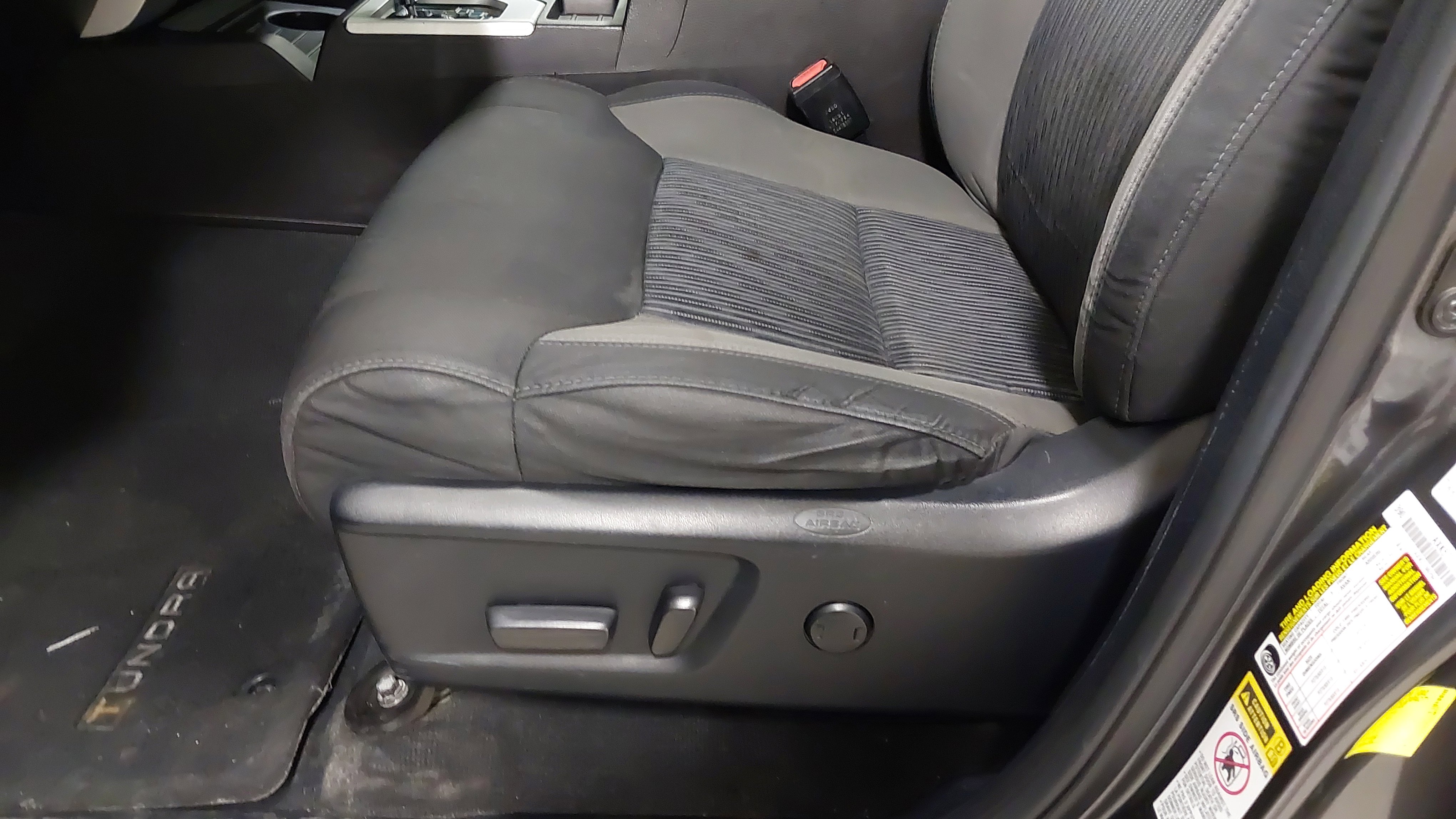 Used 2015 Toyota Tundra SR5 image 22