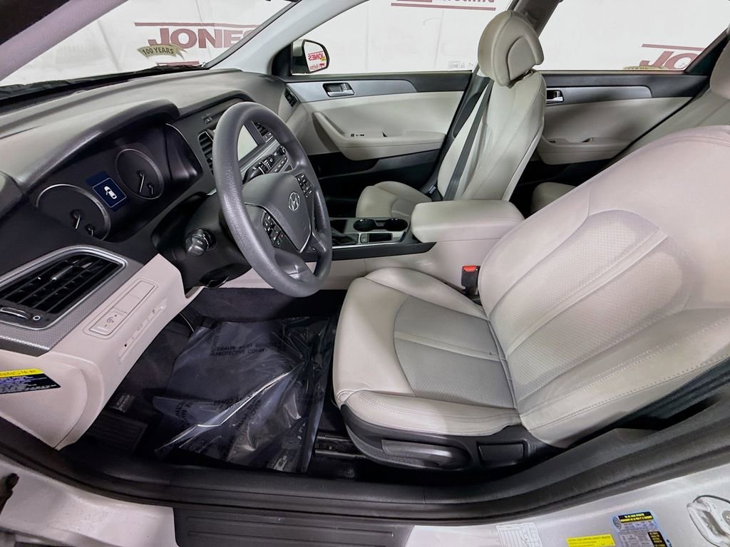 Used 2016 Hyundai Sonata SE image 23