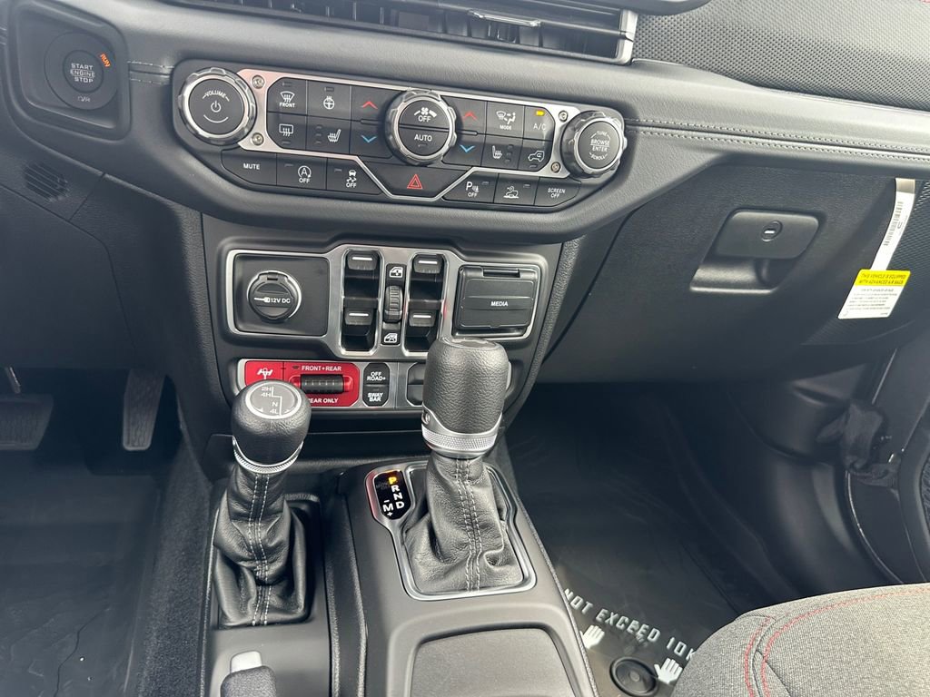 New 2025 Jeep Wrangler Unlimited Rubicon image 11