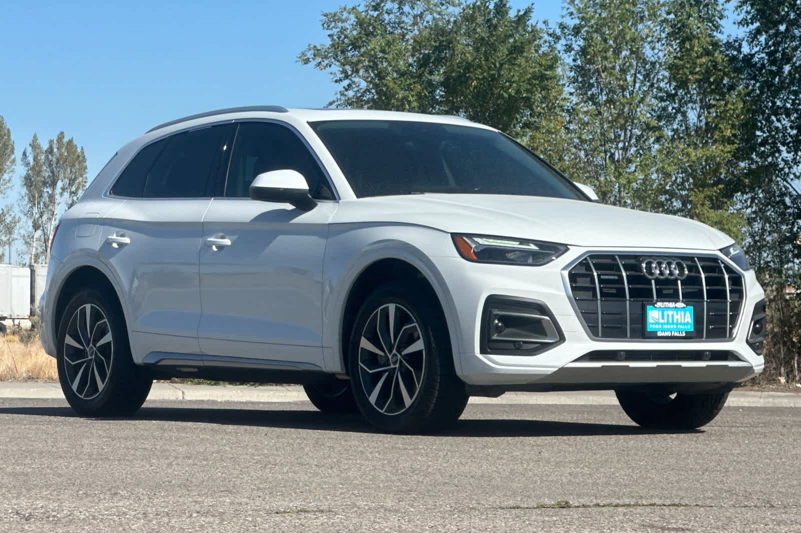 Used 2021 Audi Q5 2.0T Premium w/ Convenience Package AWD/4WD image 9
