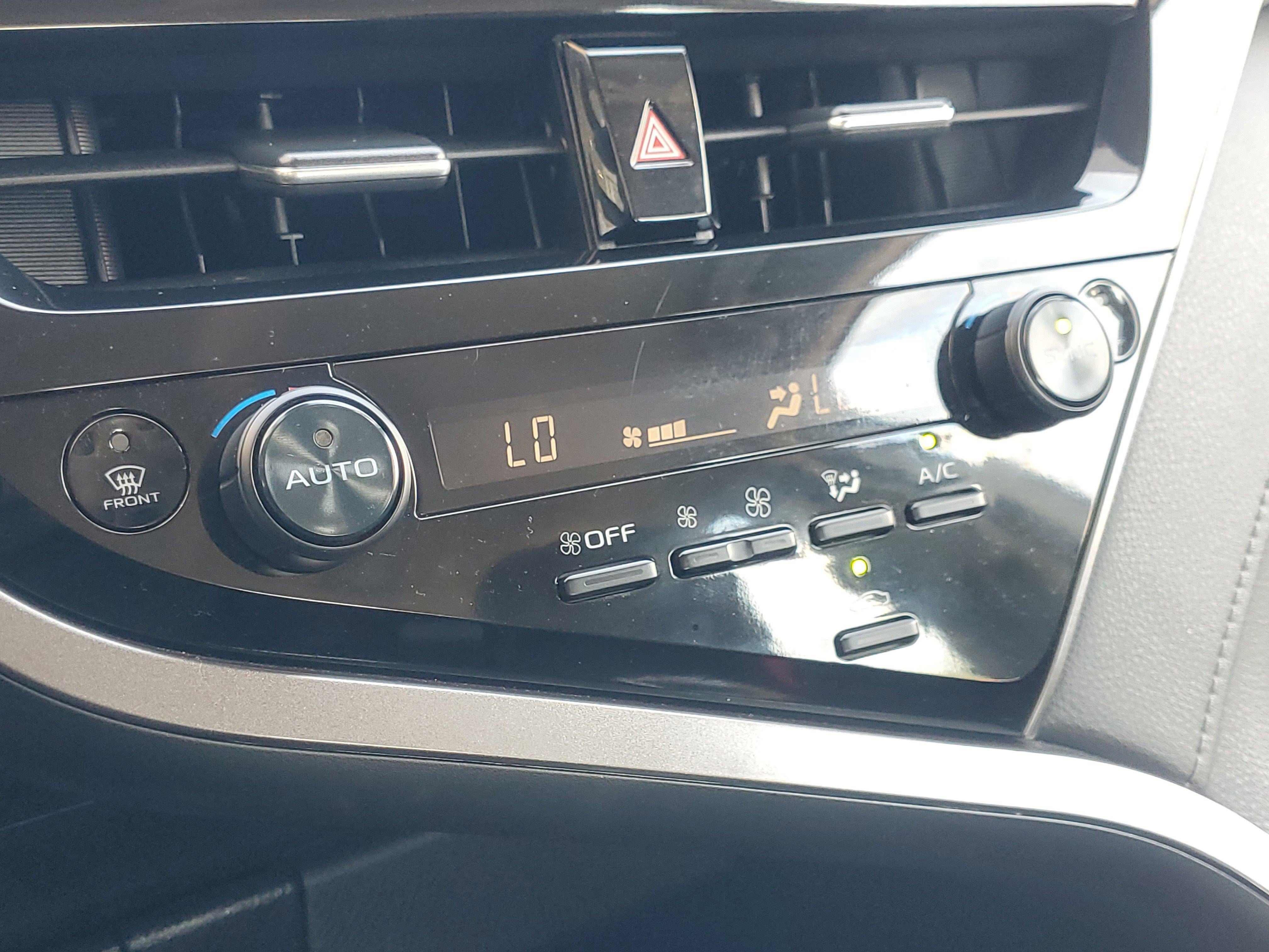 Used 2024 Toyota Camry LE FWD image 28
