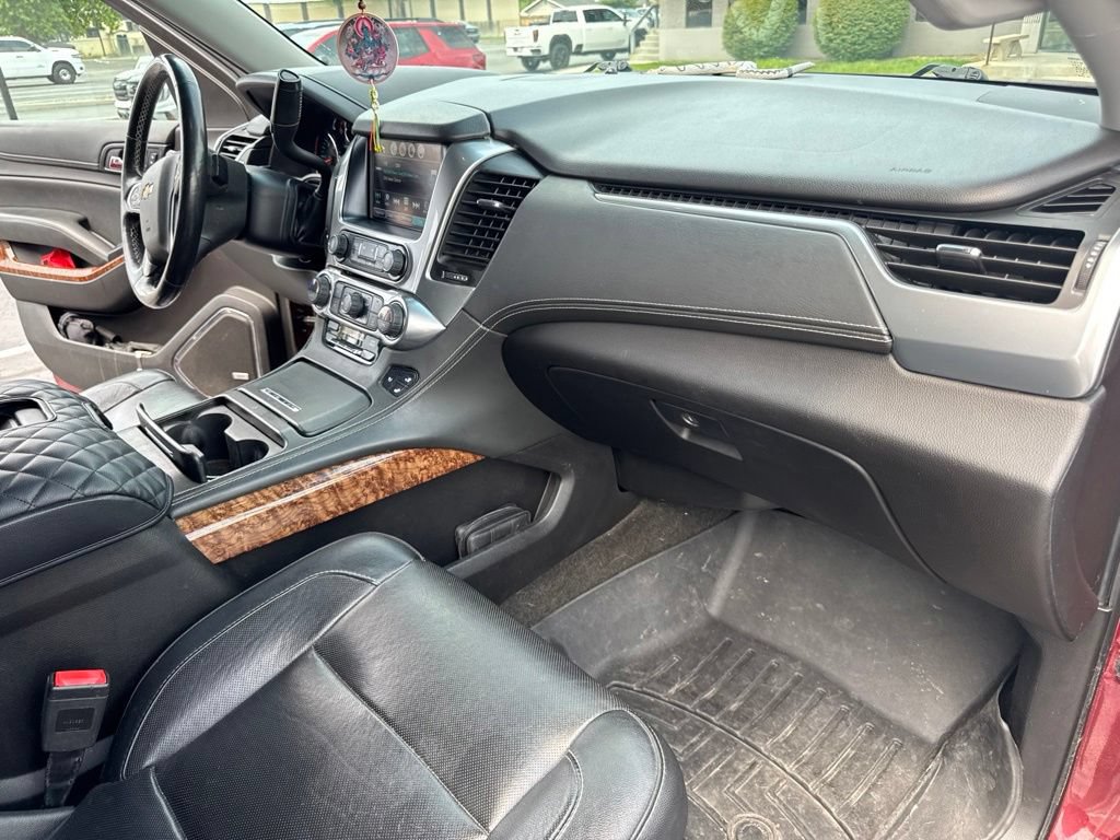 Used 2017 Chevrolet Suburban Premier AWD/4WD image 25
