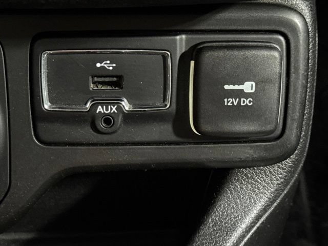 Used 2018 Jeep Renegade Trailhawk w/ Cold Weather Group II AWD/4WD image 20