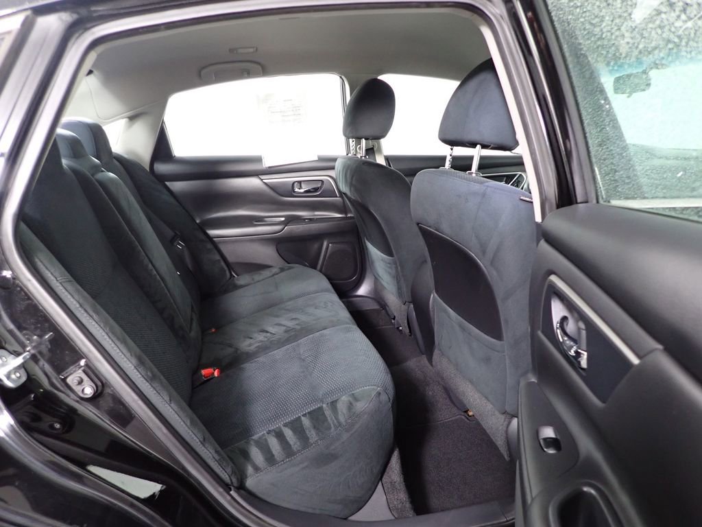 Used 2015 Nissan Altima 2.5 S w/ Special Edition Package image 39