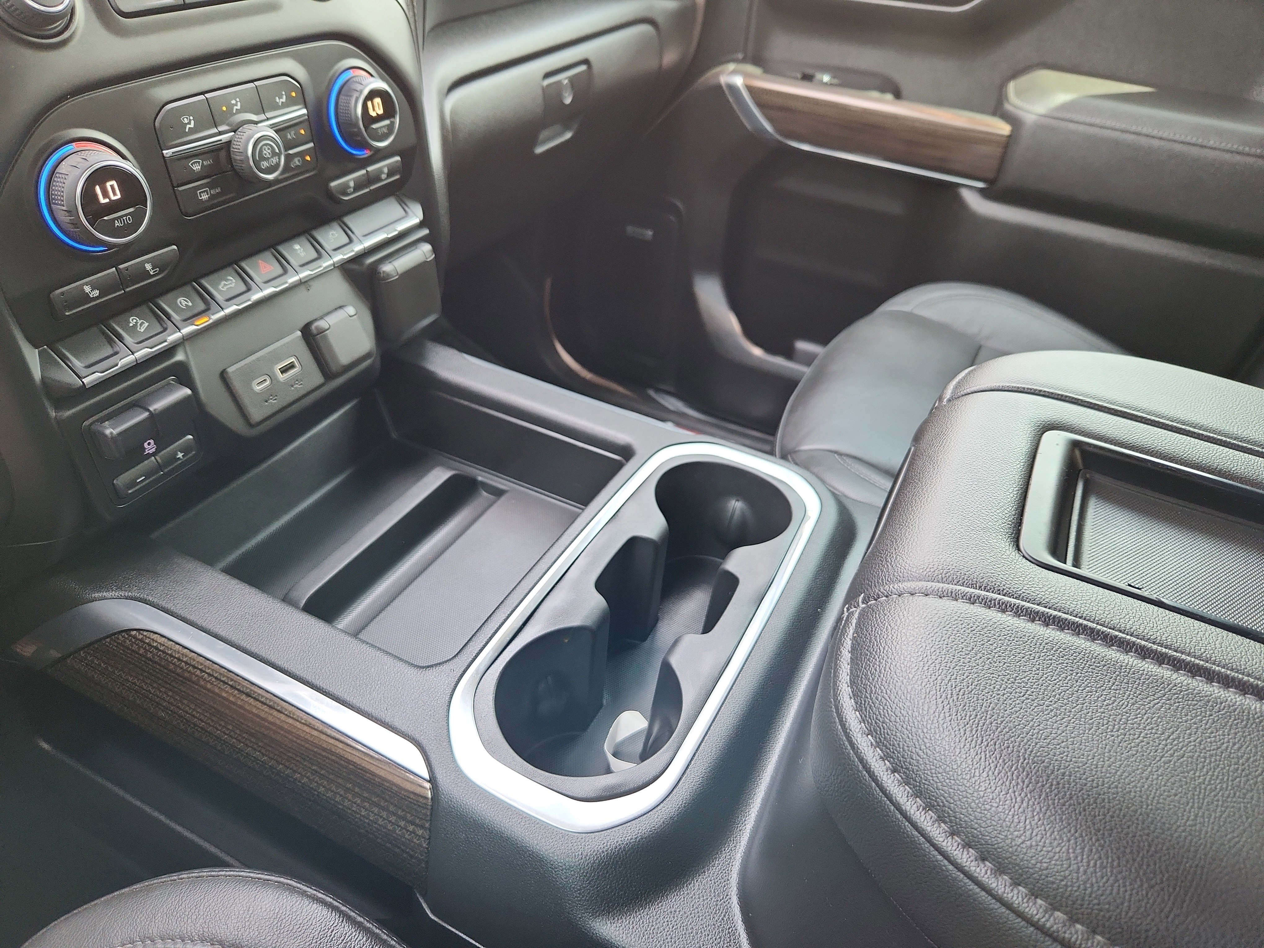 Used 2020 Chevrolet Silverado 1500 LT Trail Boss AWD/4WD image 29