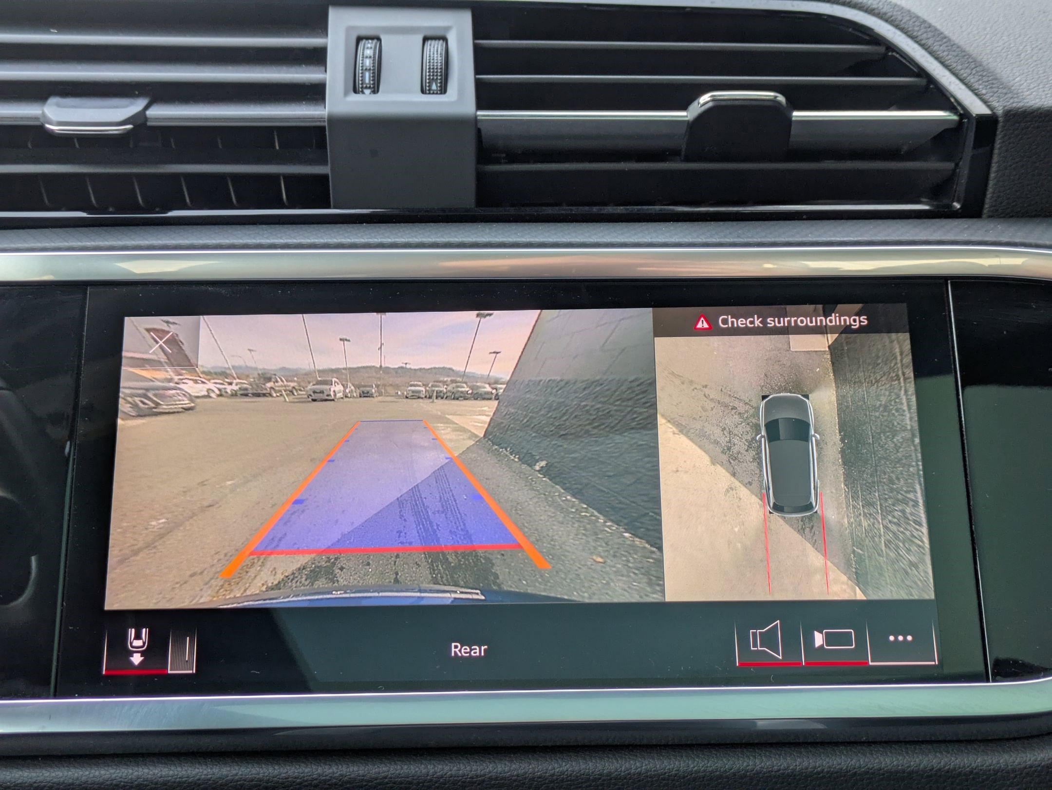 Certified 2023 Audi Q3 2.0T Premium Plus w/ Premium Plus Package image 17