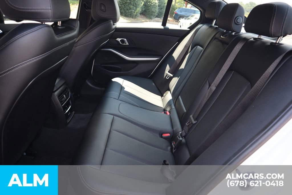 Used 2025 BMW 330i Sedan image 17