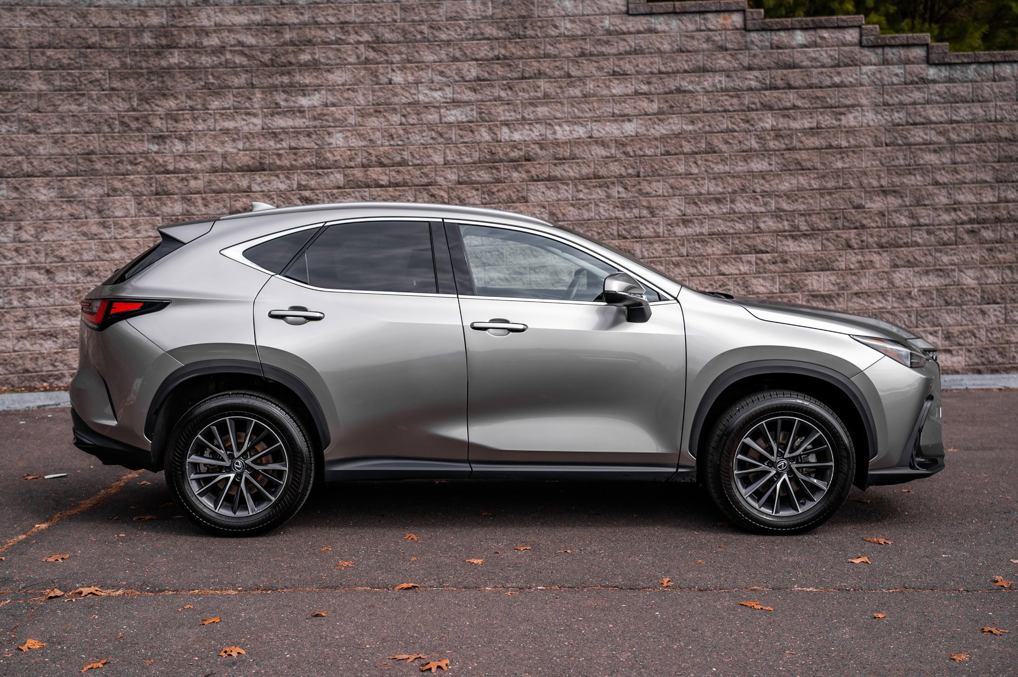 Used 2025 Lexus NX 350 AWD w/ Cold Area Package image 4