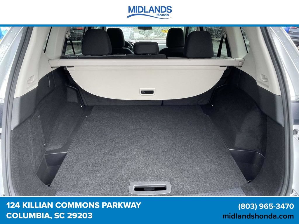 Used 2023 Nissan Rogue SV FWD image 9