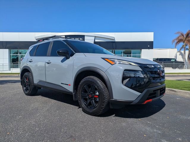Used 2025 Nissan Rogue SV AWD/4WD image 2