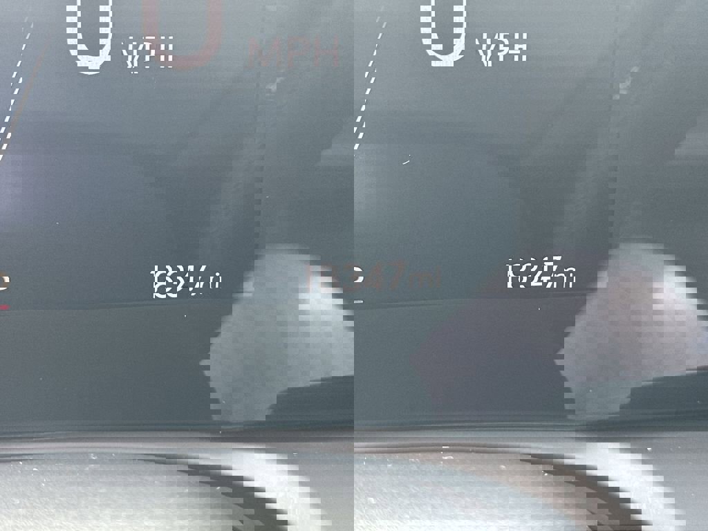 Certified 2024 Buick Encore GX Avenir image 12