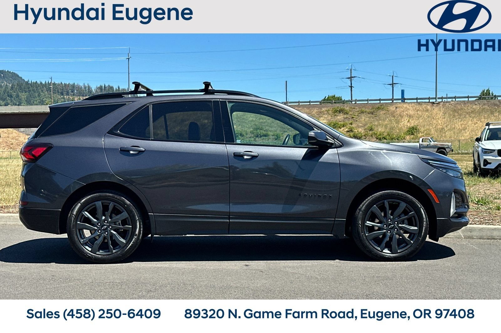 Used 2023 Chevrolet Equinox RS AWD/4WD image 2
