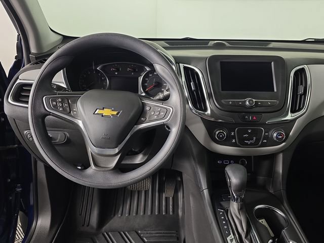 Used 2023 Chevrolet Equinox LS w/ LS Convenience Package AWD/4WD image 9