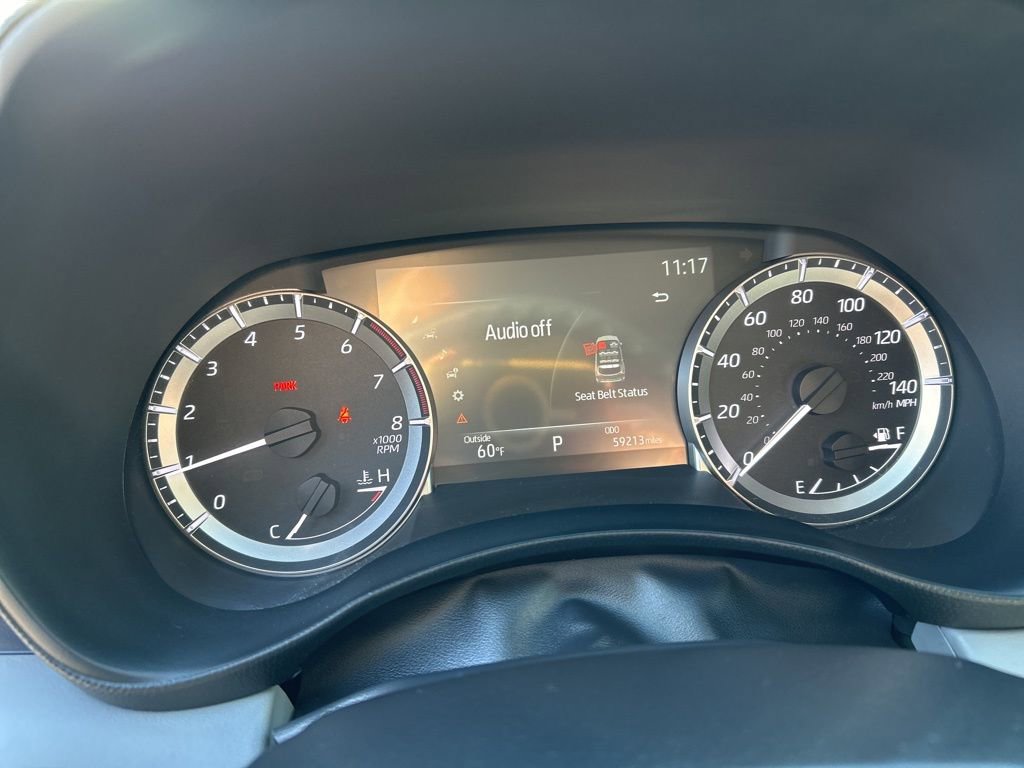 Used 2023 Toyota Highlander L image 15