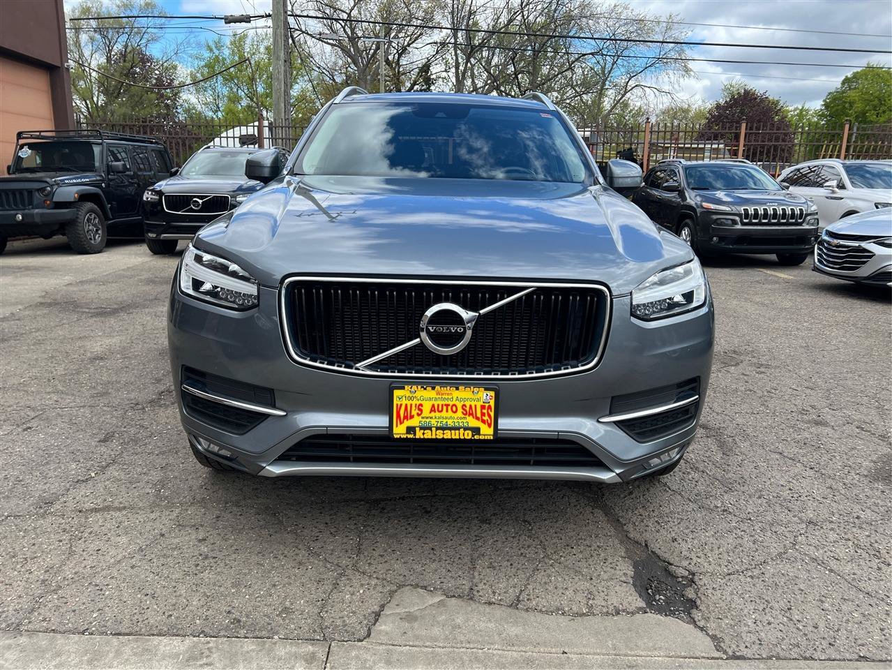 Used 2019 Volvo XC90 T5 Momentum AWD/4WD image 14