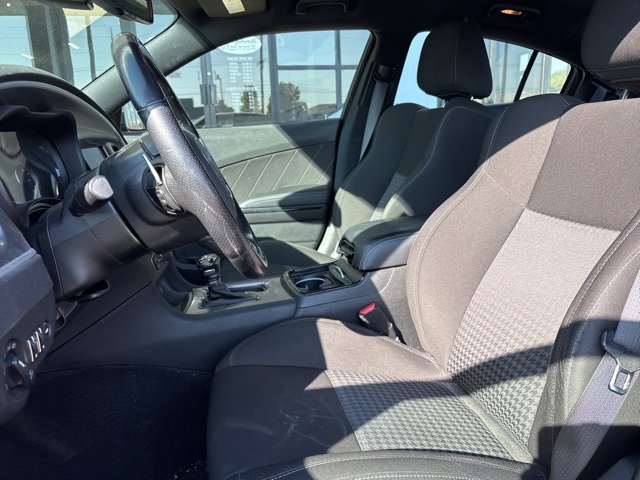 Used 2022 Dodge Charger R/T w/ Driver Convenience Group image 4