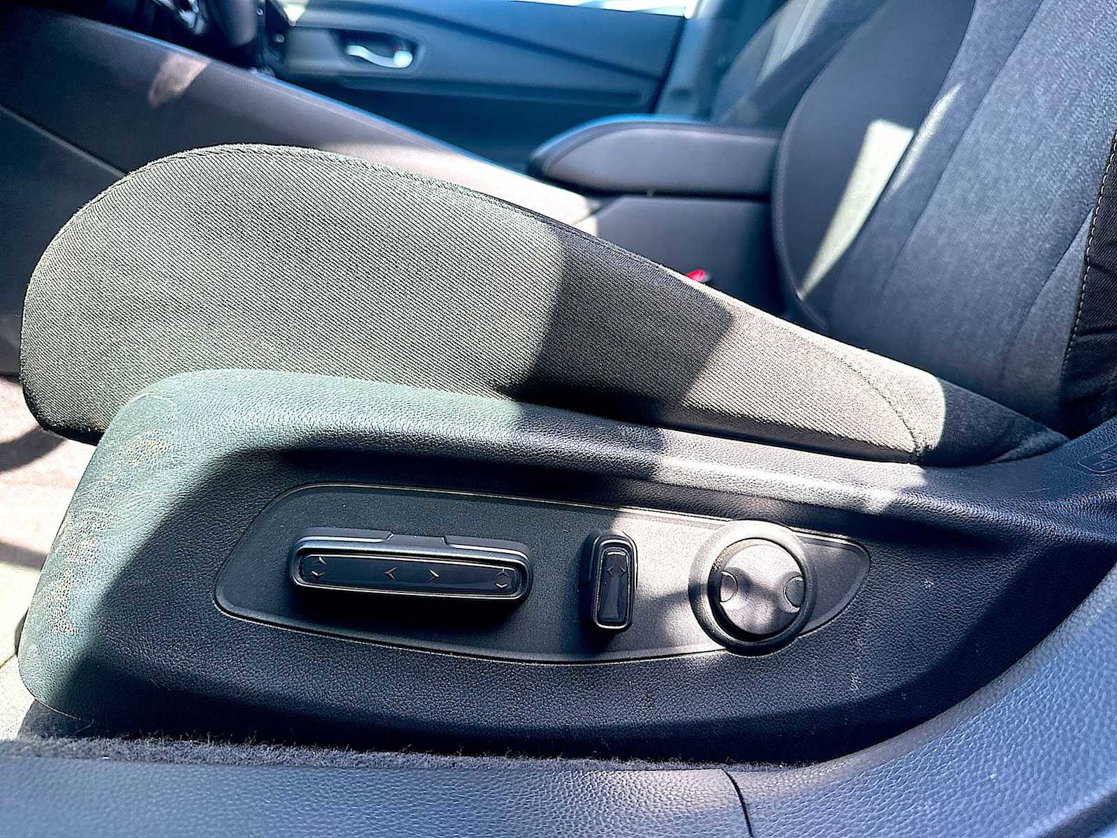 Used 2023 Honda Accord Sport image 6