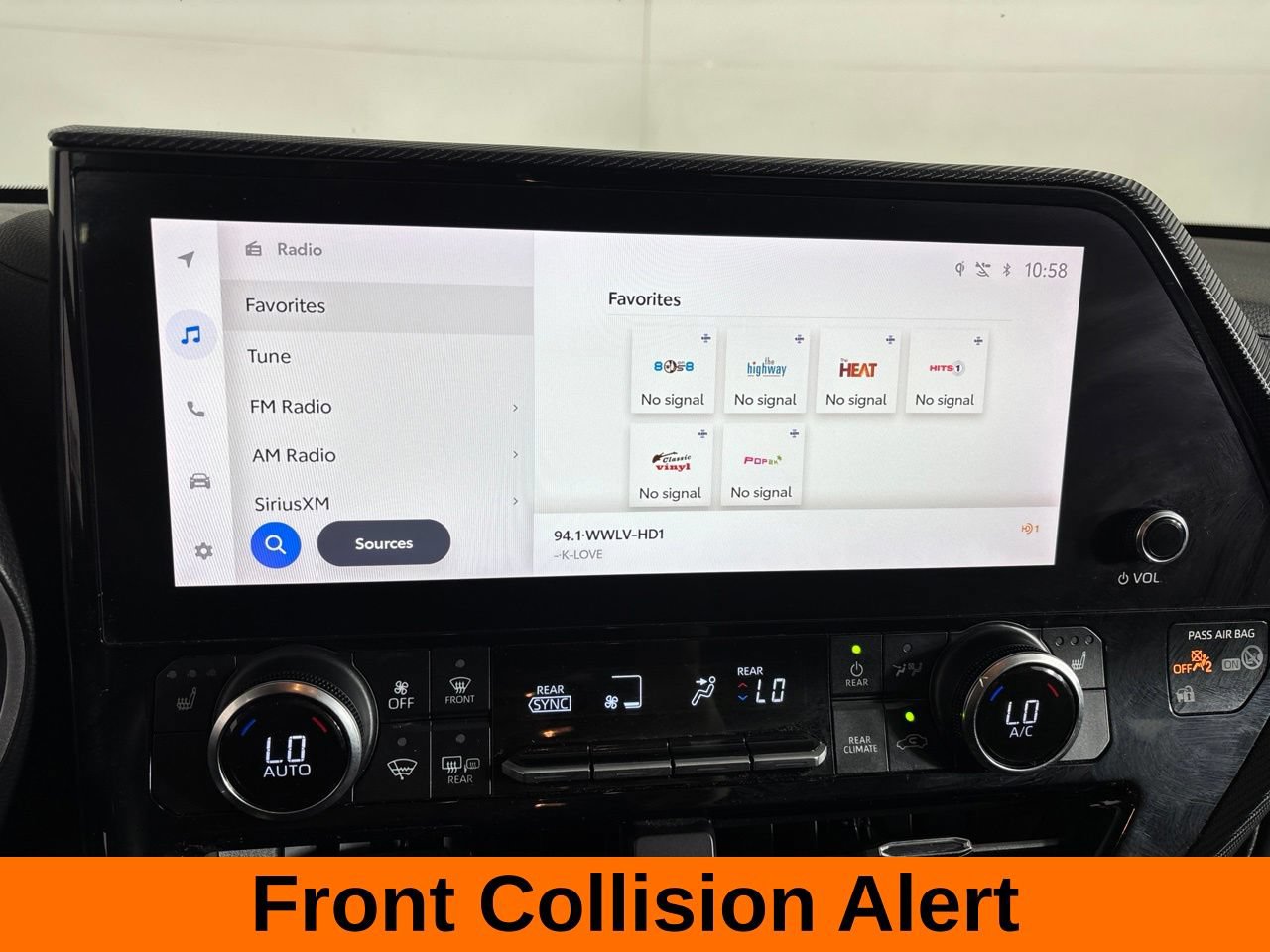 Used 2023 Toyota Highlander XSE FWD image 15