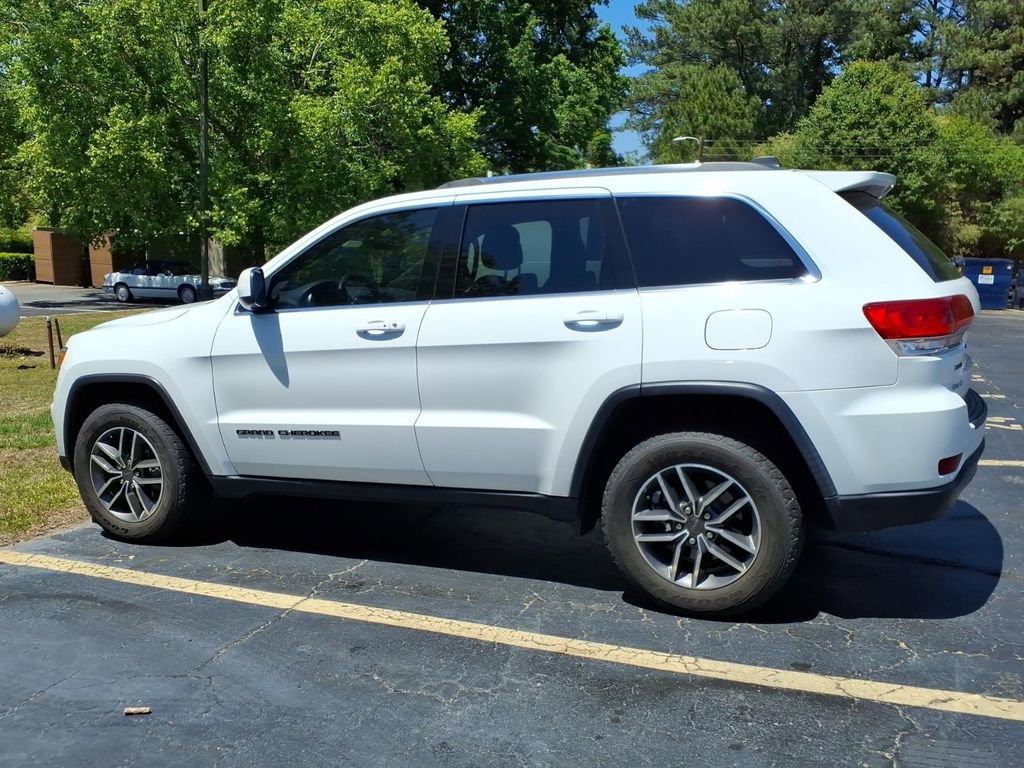 Used 2019 Jeep Grand Cherokee Laredo w/ Laredo X Package AWD/4WD image 2
