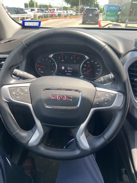 Used 2023 GMC Acadia SLT FWD image 15
