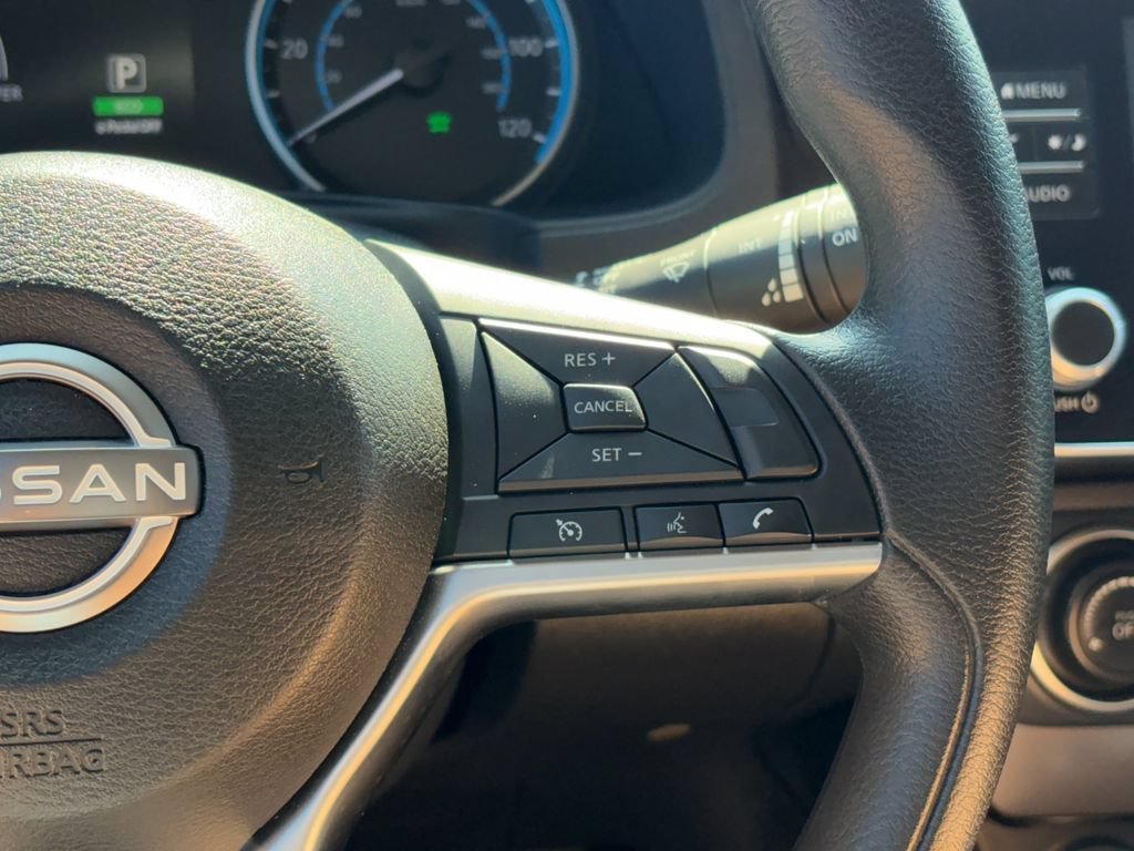 Used 2025 Nissan Leaf S FWD image 13