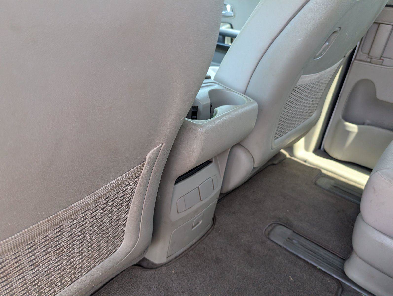 Used 2017 Kia Sedona LX FWD image 30