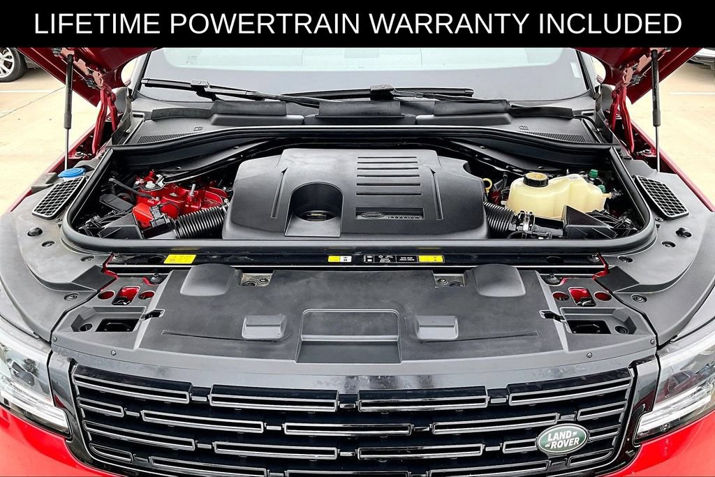Used 2025 Land Rover Range Rover Sport SE AWD/4WD image 11