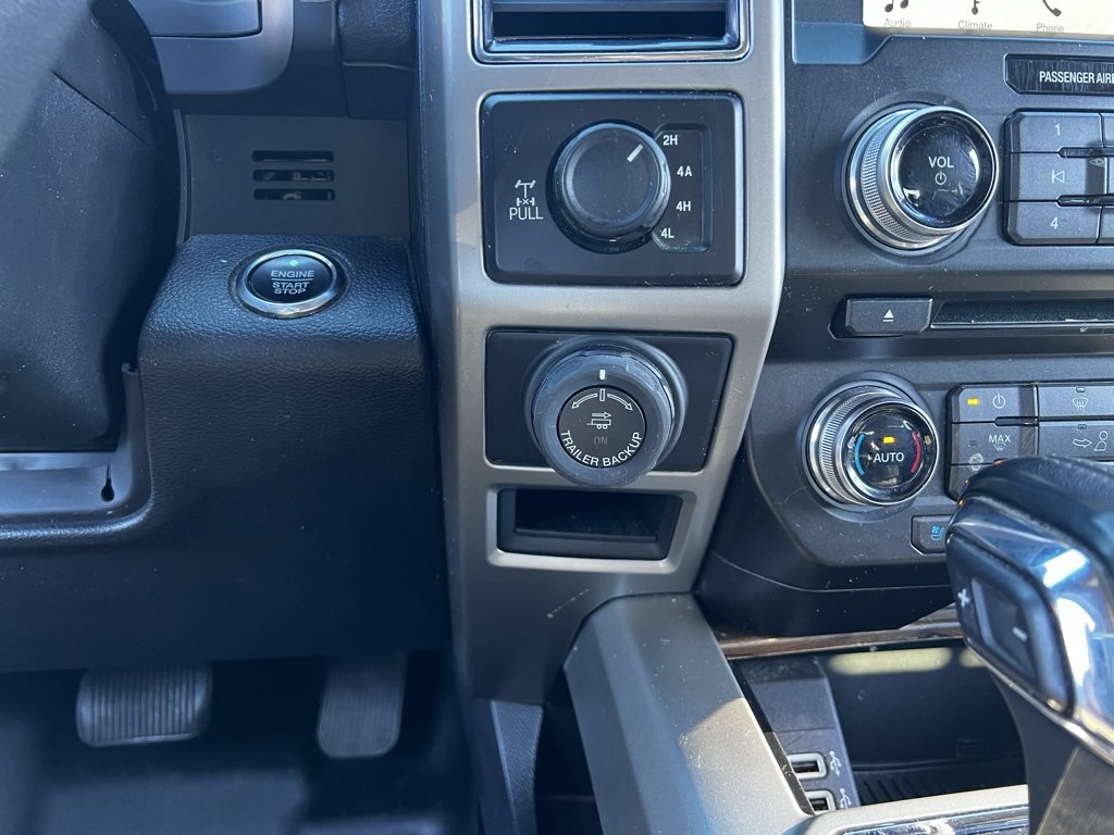 Used 2018 Ford F150 Lariat w/ Equipment Group 502A Luxury image 24