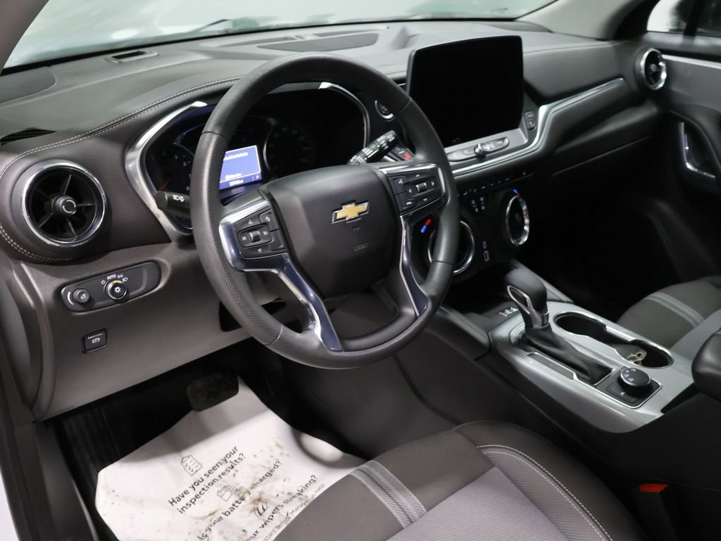 Used 2023 Chevrolet Blazer LT w/ Convenience Package image 15