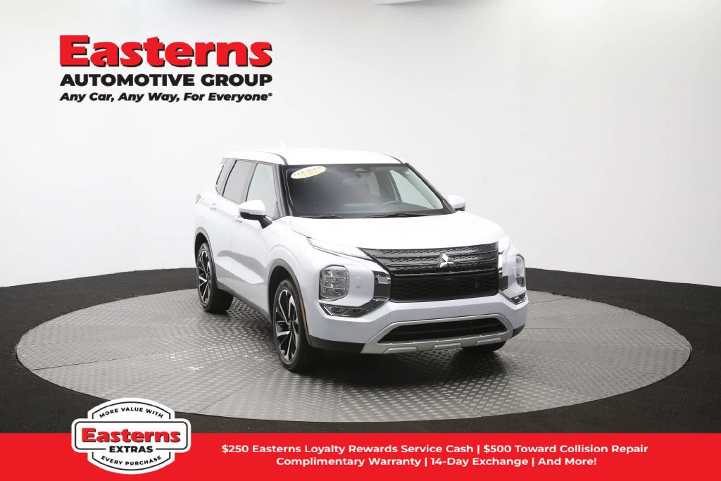 Used 2024 Mitsubishi Outlander SE AWD/4WD image 53