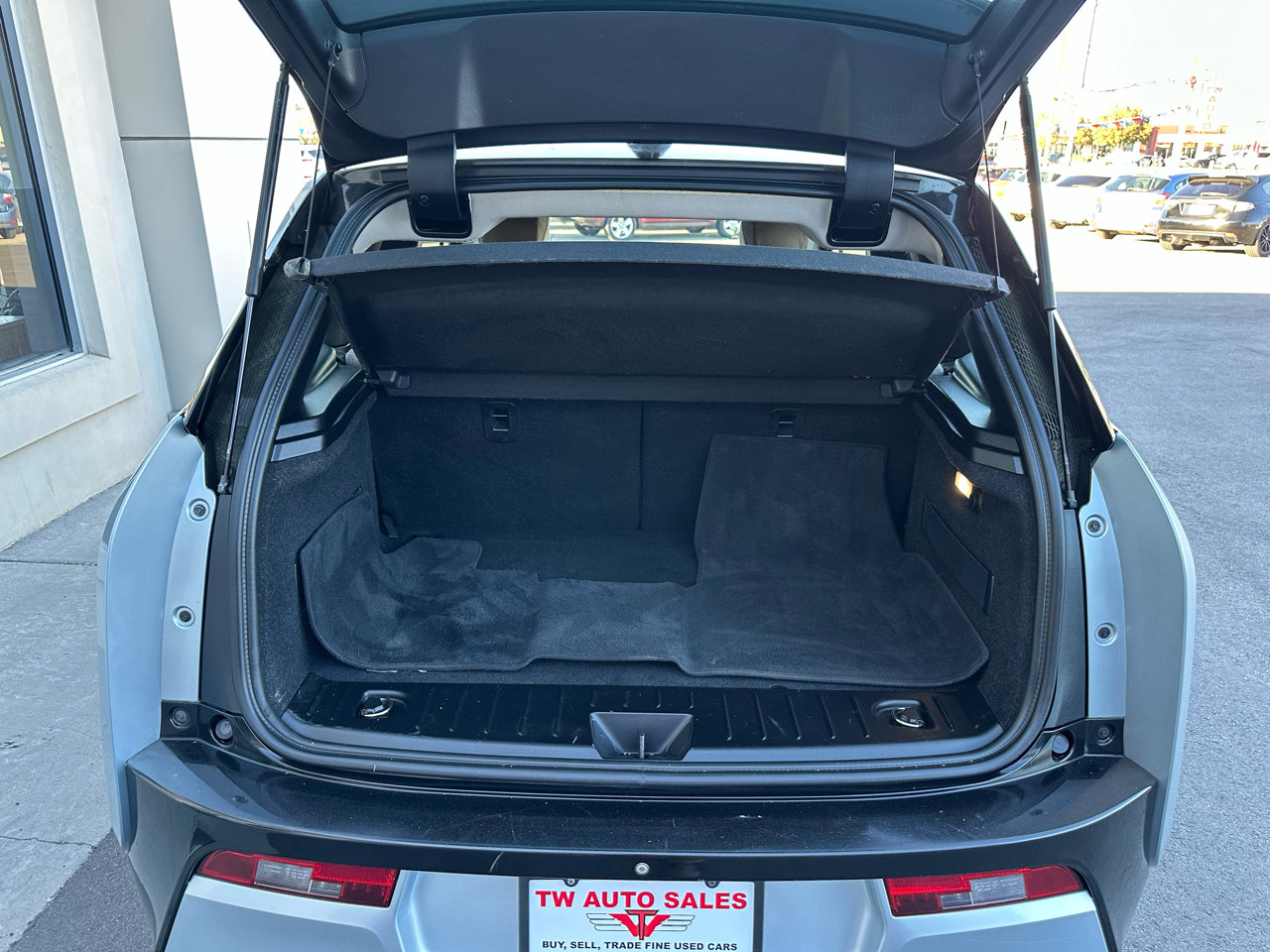 Used 2015 BMW i3 w/ Range Extender image 14