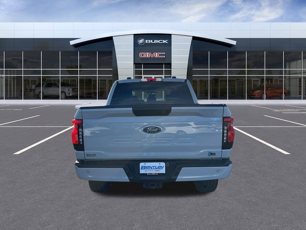 Used 2023 Ford F150 Lightning XLT image 4