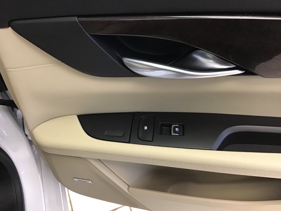 Used 2020 Cadillac CT6 Luxury AWD/4WD image 27