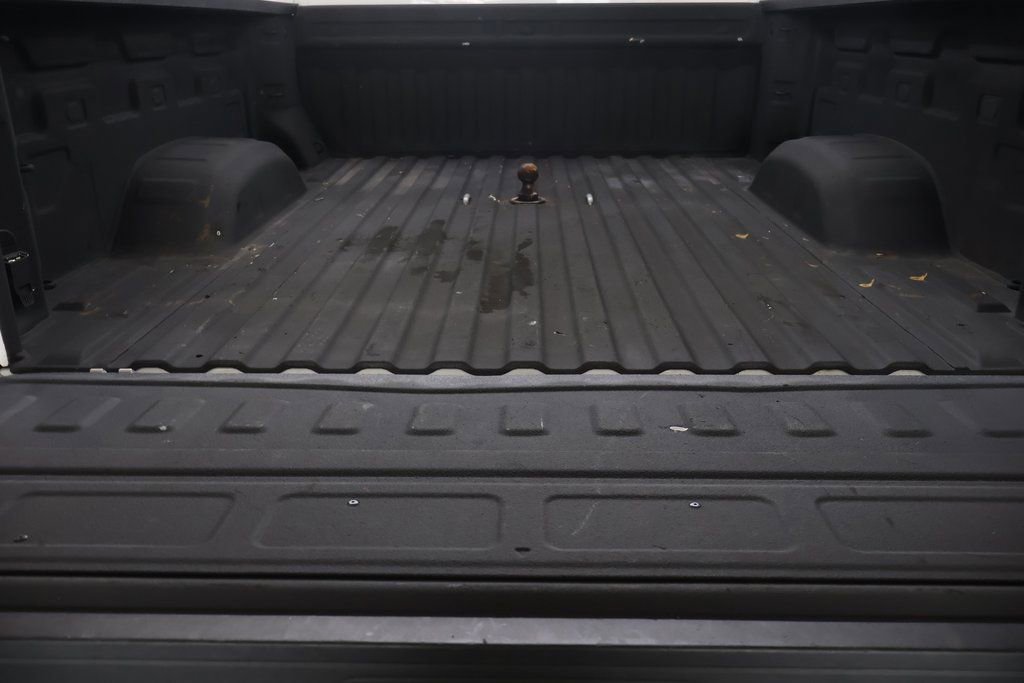 Used 2022 Chevrolet Silverado 3500 LT w/ Convenience Package AWD/4WD image 13