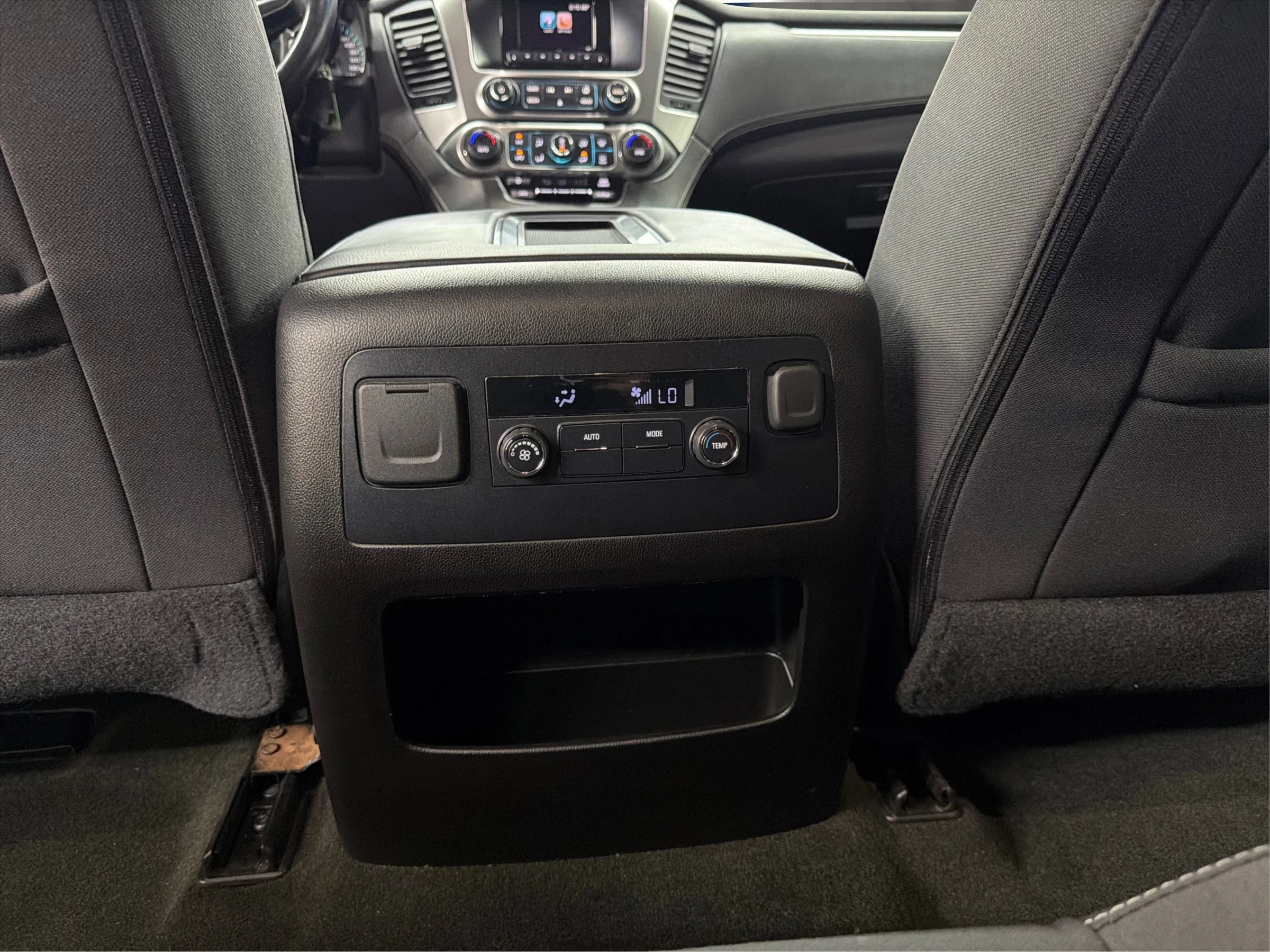 Used 2017 Chevrolet Tahoe LS AWD/4WD image 26