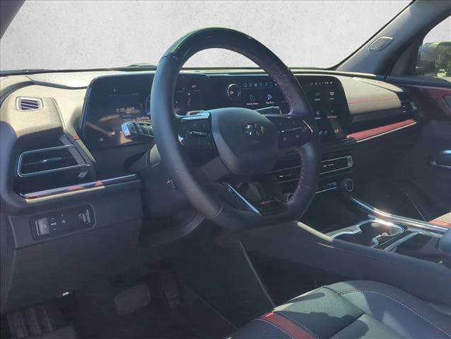 Used 2024 Chevrolet Traverse RS FWD image 8
