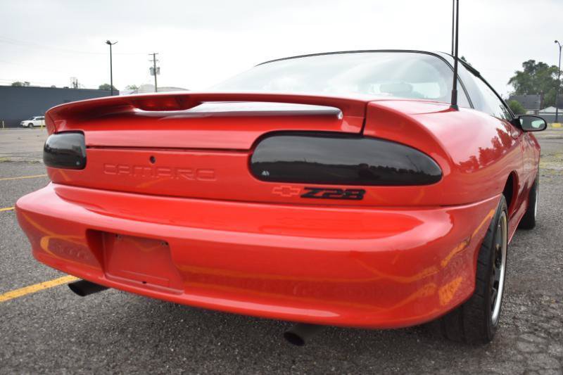 Used 1998 Chevrolet Camaro Z28 w/ Preferred Equipment Group 2 RWD image 20