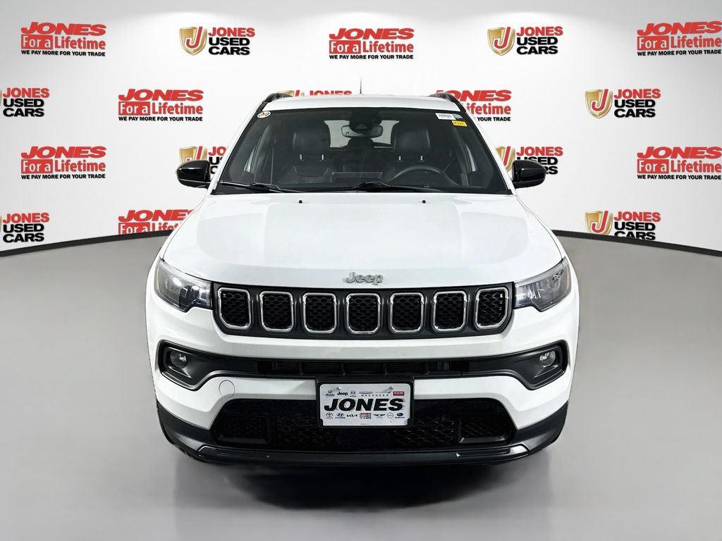 Used 2023 Jeep Compass Latitude AWD/4WD image 11