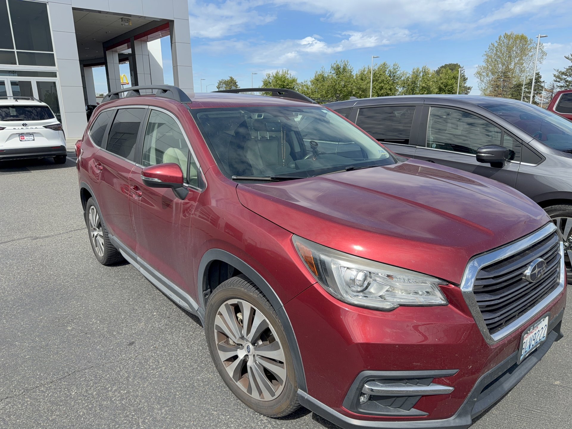 Used 2019 Subaru Ascent Limited w/ Popular Package #2A AWD/4WD image 3