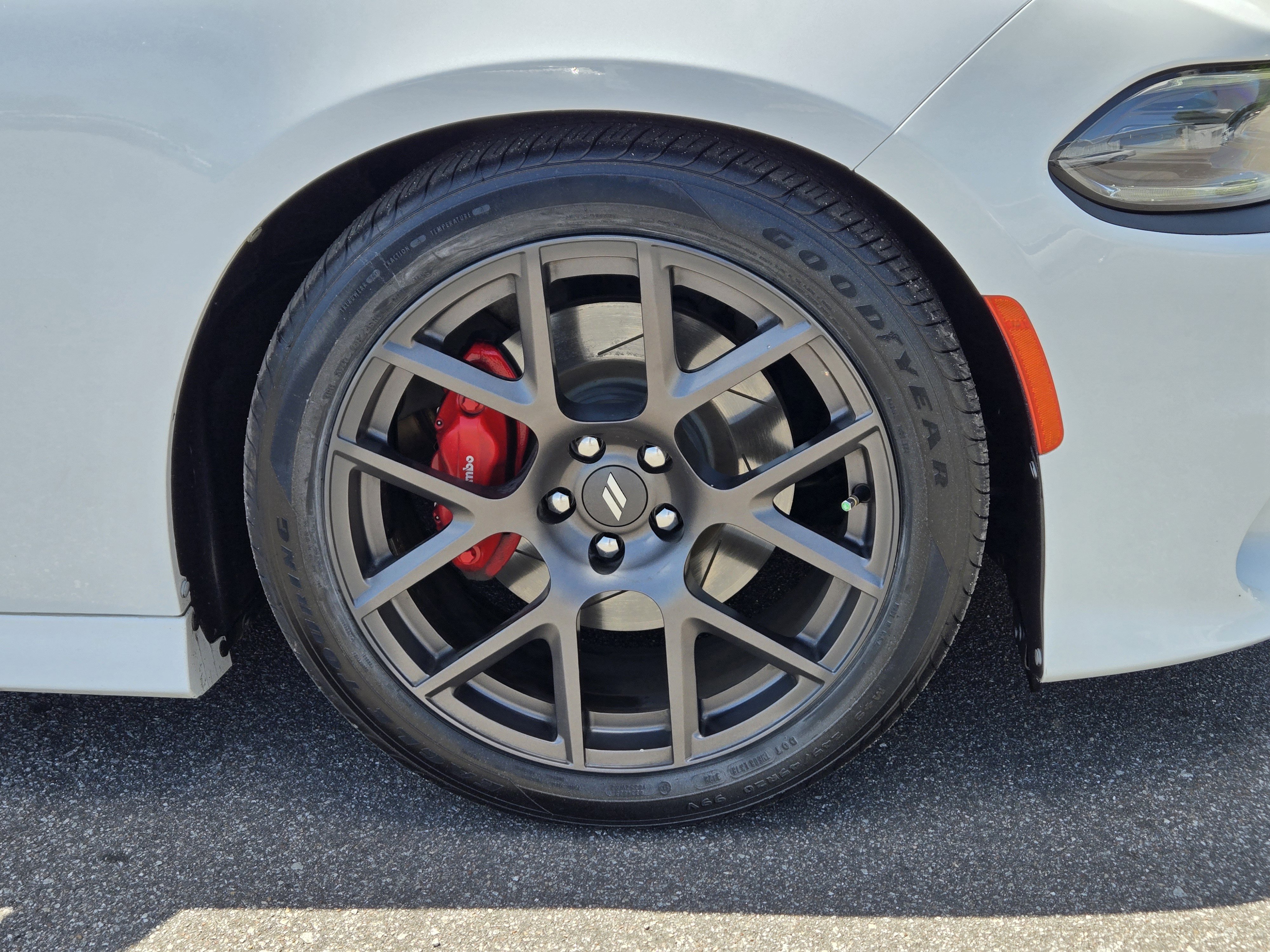 Used 2019 Dodge Charger GT w/ Performance Handling Group RWD image 4