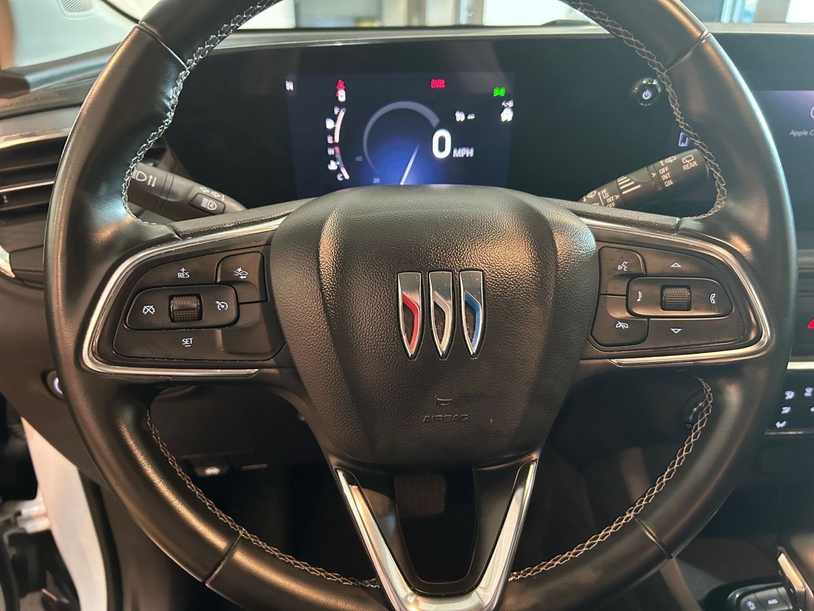 Used 2025 Buick Encore GX Preferred AWD/4WD image 26