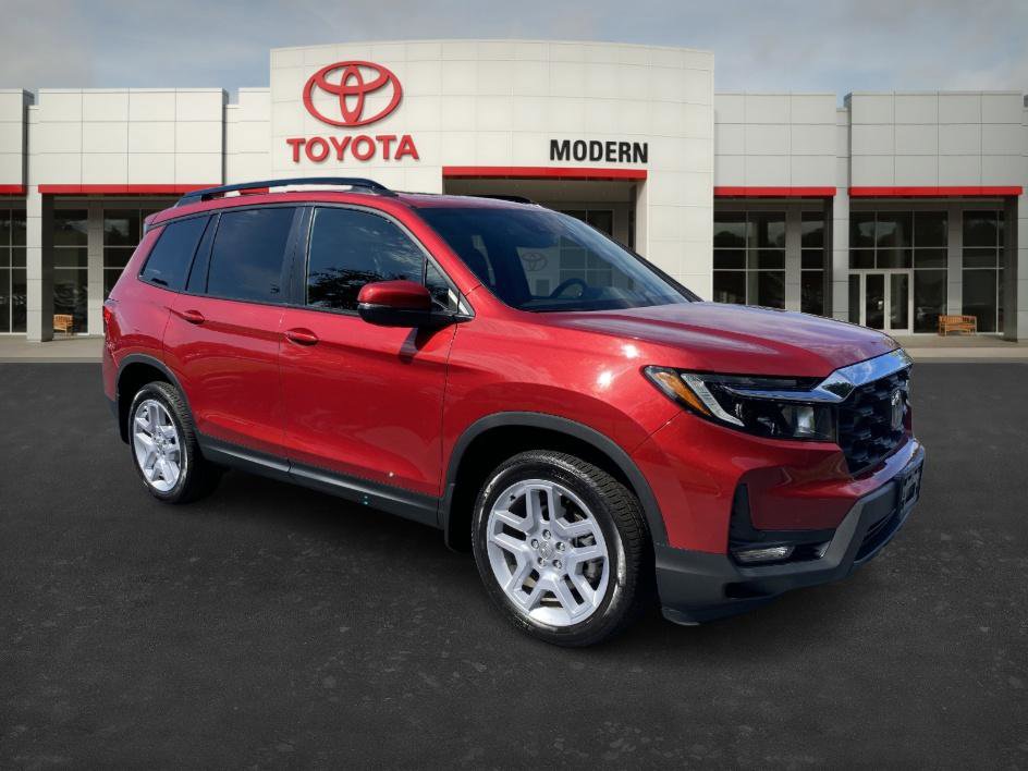 Used 2025 Honda Passport EX-L image 6