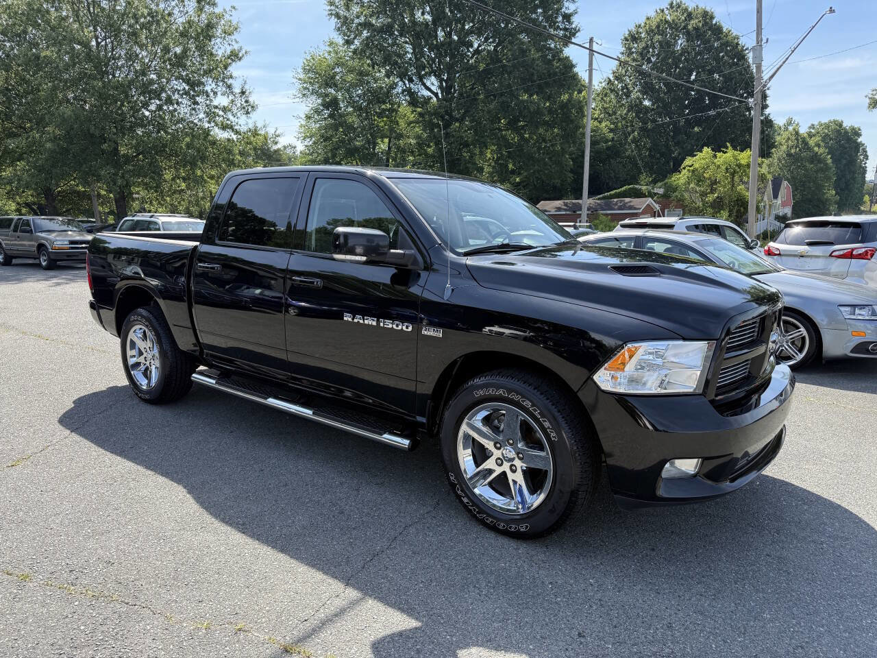 Used 2012 RAM 1500 Sport w/ Sport Premium Group AWD/4WD image 4